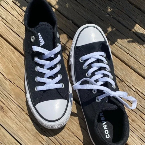 NEW Black Converse All Stars. Lace up
Size 8.5 men’s. 10.5 lady’s. Padded tongue - Picture 3 of 5